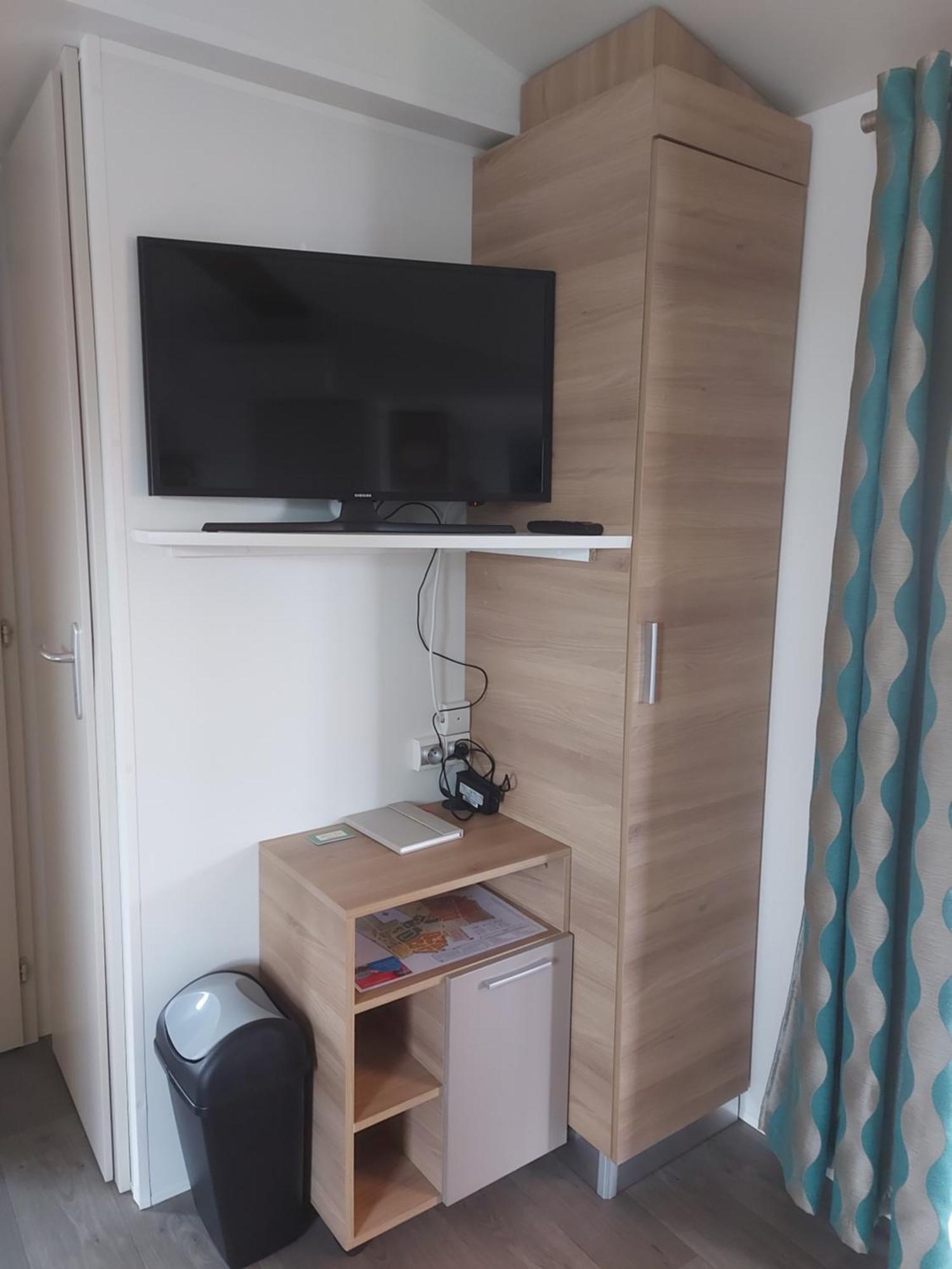 Mobilhome La Carabasse **** Виас Экстерьер фото